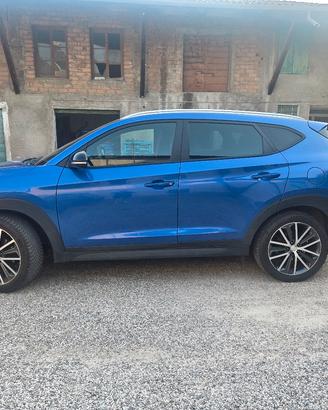 Hyundai TUCSON 1.7 CRDI DCT 2WD GO
