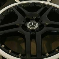 Mercedes Benz Cerchi da 19  per SL R230 del 2003