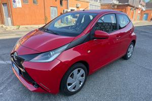 Toyota Aygo 1.0 VVT-i 69 CV 5 porte x-business