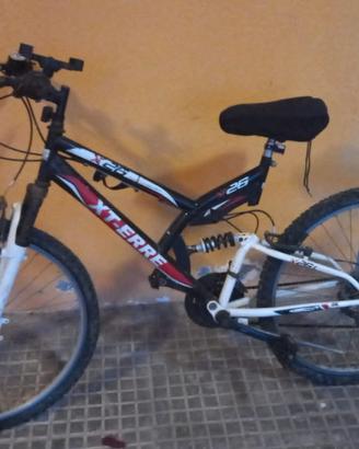 Mountain Bike XT-ERRE 26" Bi-ammortizzata+accessor