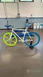 Bicicletta alien fixed