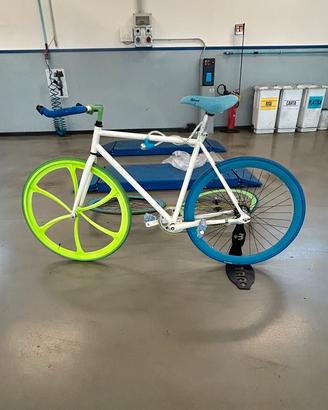Bicicletta alien fixed