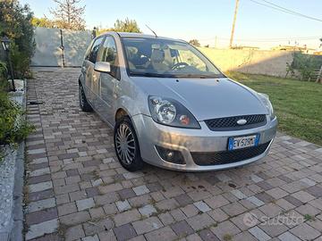 Ford Fiesta 1.4 TDCI ok neopatentati