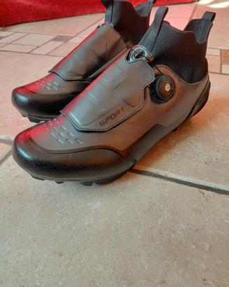 scarpe da bici 44/45 nuove