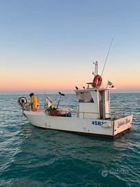 barca da pesca con licenza