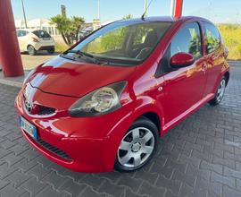 Toyota Aygo 1.0 12V VVT-i 5 porte Sol