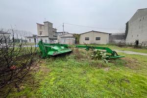 Falcia condizionatrice trainata John deere