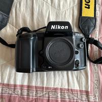 Nikon analogica F90X