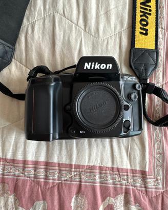 Nikon analogica F90X