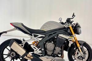 Triumph Speed Triple 1200 rs 5.415km