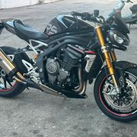 Triumph speed triple 1200 Rs