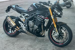 Triumph speed triple 1200 Rs