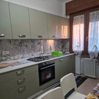 Modena Est camera matrimoniale con balcone