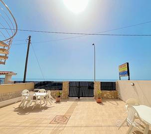 Casa vacanza fronte mare 10m Lung.re 181. 1 Avola