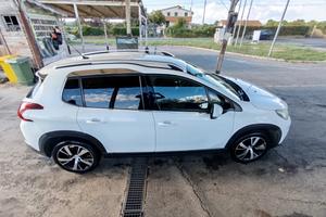 Peugeot 2008 tagliandata con distribuzione nuova