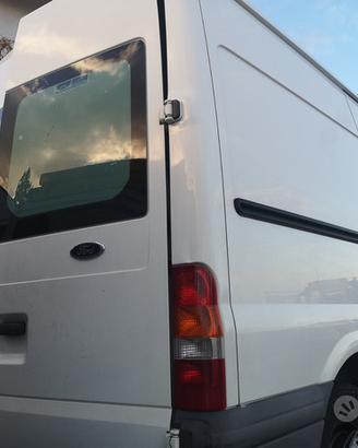 Ford transit 2400 ricambi