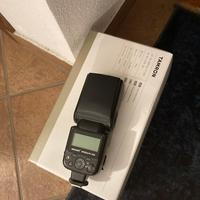 Flash neewer speedlite 750 ii