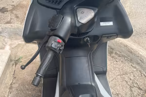Scooter tmax 530
