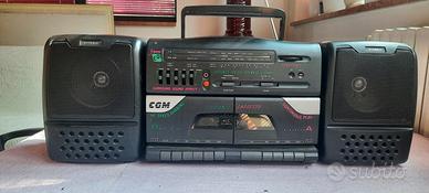 Radio am +fm e doppio riproduttore di cassette 