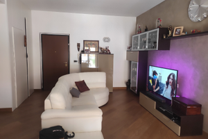 Appartamento luminoso. no agenzie