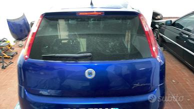 Portellone posteriore grande punto blu