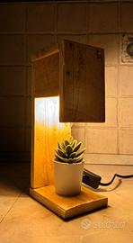 Lampada da comodino