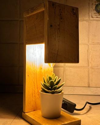 Lampada da comodino