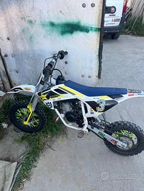 Moto husqvarna