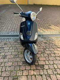 Vespa lx 125 ie