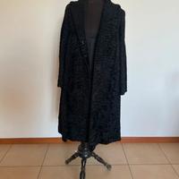 Pelliccia in Agnellino Persiano con cappuccio W