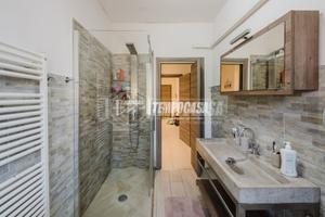 TRILOCALE RISTRUTTURATO COMPLETAMENTE CON GARAGE