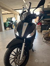 Piaggio medley 125