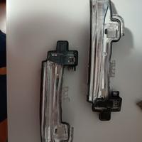 frecce laterali volvo V40 