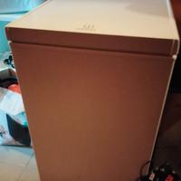 Congelatore a pozzo Indesit modello OS1A1002