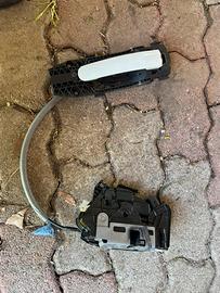 Serratura ant. dx vw up 5 porte