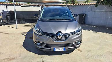 Renault Grand Scenic dCi 8V 110 CV EDC Energy Bose