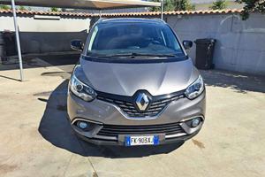 Renault Grand Scenic dCi 8V 110 CV EDC Energy Bose