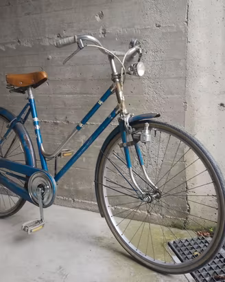 bici d'epoca BERWIL anni '70 con dinamo e fanale