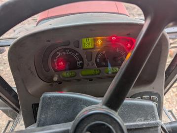 Trattore Case JXU 95 