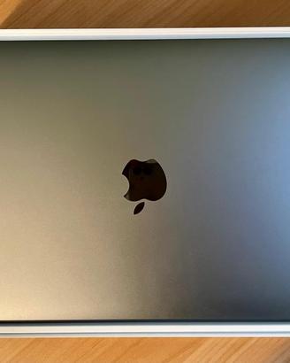 MacBook 12” 2017 i7 16GB RAM 256GB SSD Space Gray