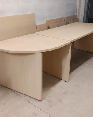 set scrivania e tavolo riunione in legno chiaro