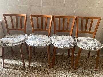 4 sedie da cucina Sala in legno e cuscini inclusi