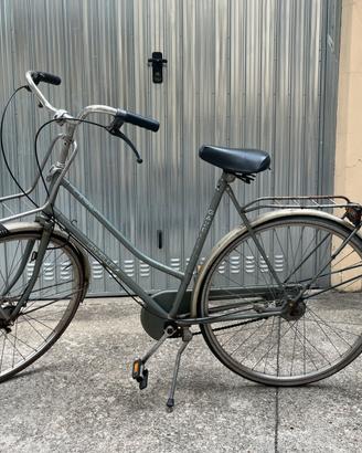 Bicicletta da 28 con freni a tamburo