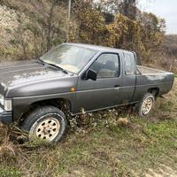 NISSAN KING CAB   2,5  D
