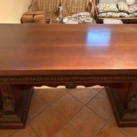 Tavolo in legno massello