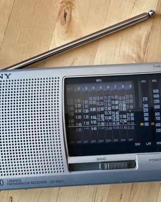 RADIO SONY ICF-SW11