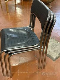 03 Sedie struttura acciaio seduta in pastica