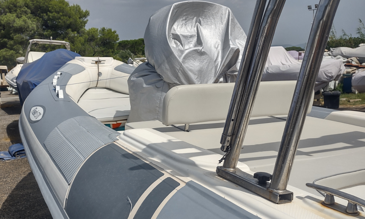 Gommone 5 metri e 75, 40 /70 16 valvole