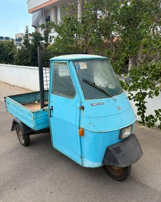 Piaggio Ape 50 con cassone