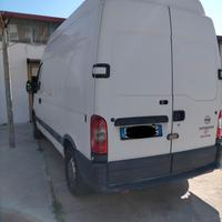 Nissan interstar